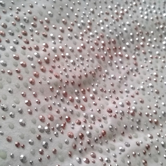 White House Black Market Top  M - Picture 3 of 4